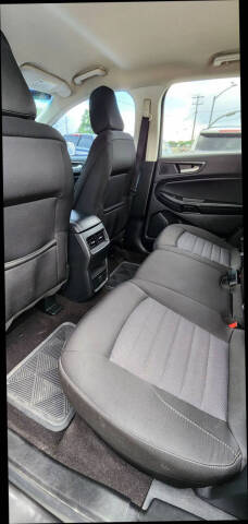 2020 Ford Edge SE