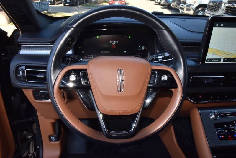 2022 Lincoln Aviator Black Label