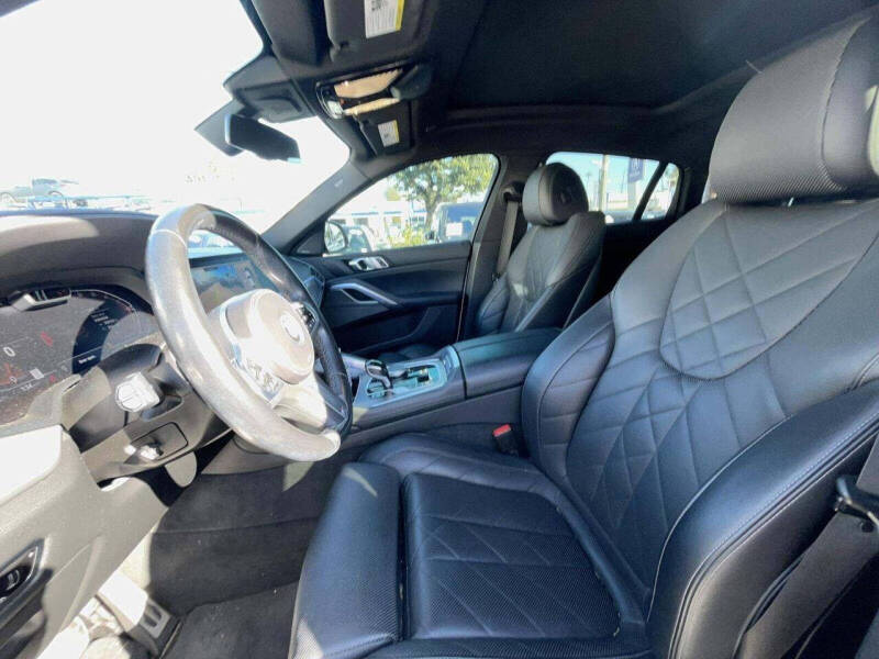 2023 BMW X6 xDrive40i