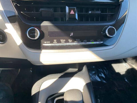 2020 Toyota Corolla LE