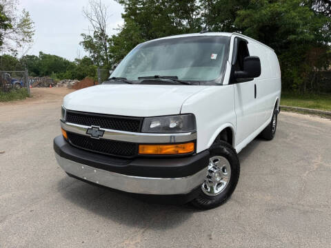 2022 Chevrolet Express 2500