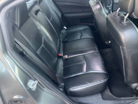 2012 Chrysler 200 Limited