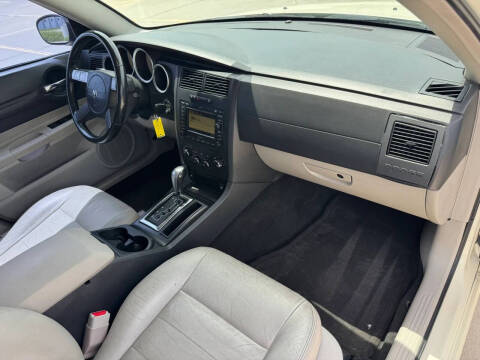 2005 Dodge Magnum RT