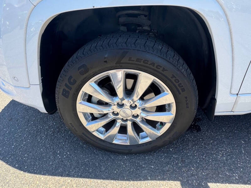 2017 Jeep Cherokee Overland