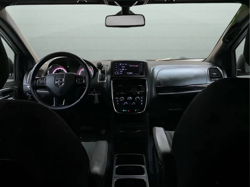 2020 Dodge Grand Caravan SE Plus