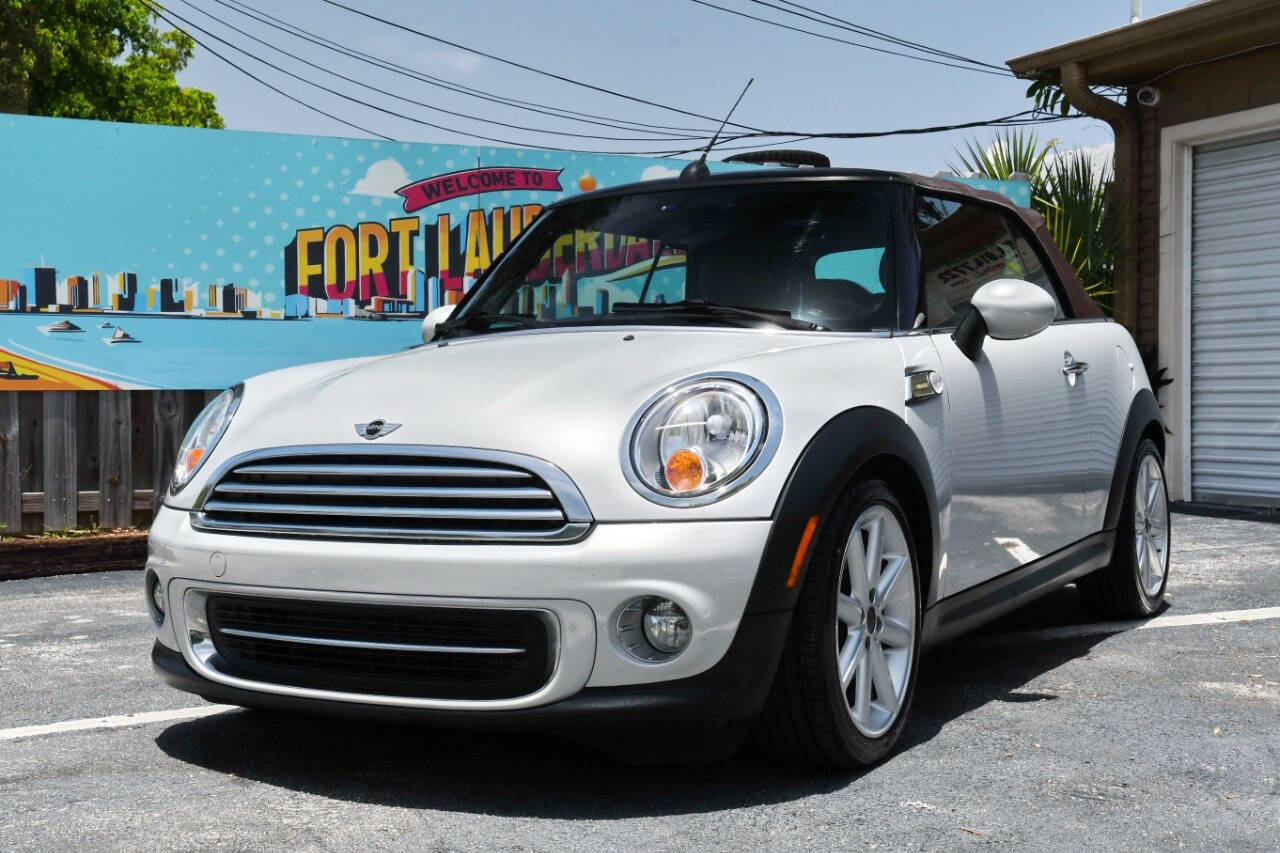 Gray 2013 MINI Cooper Convertible Front-Wheel Drive 6-Speed Automatic
