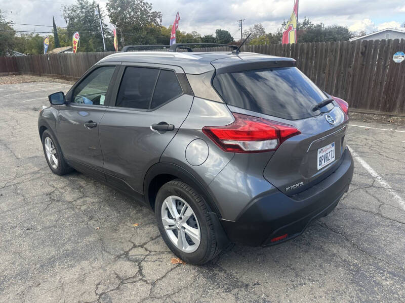 2019 Nissan Kicks