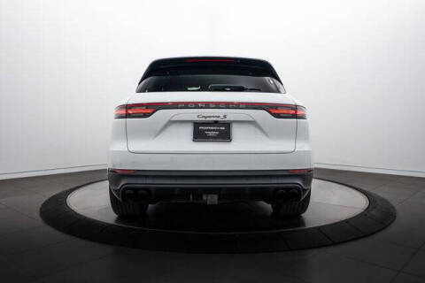 2023 Porsche Cayenne S Platinum Edition