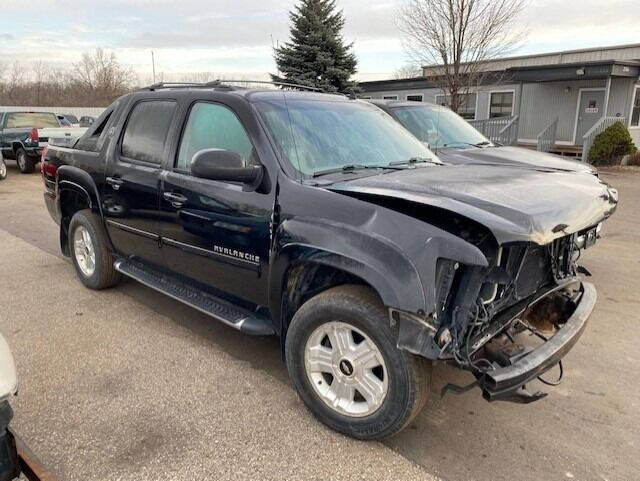 2013 Chevrolet Avalanche for sale at WELLER BUDGET LOT in Grand Rapids MI