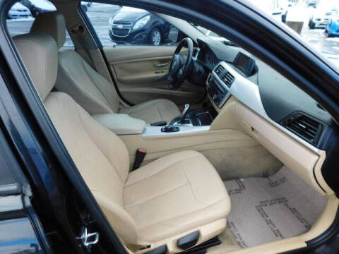 2012 BMW 3 Series 328i