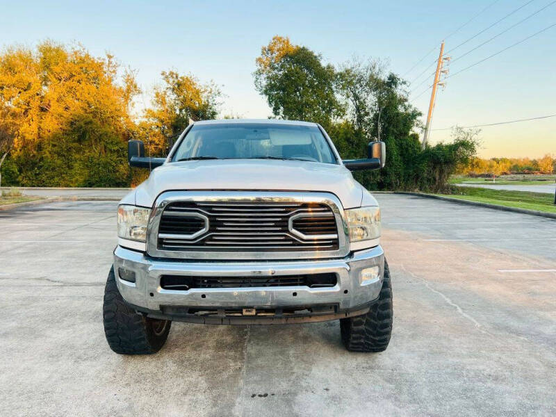 2011 RAM Ram 2500 Pickup SLT photo 3