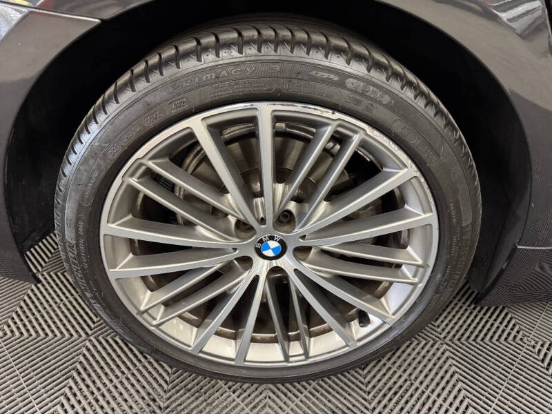 2017 BMW 5 Series 530i