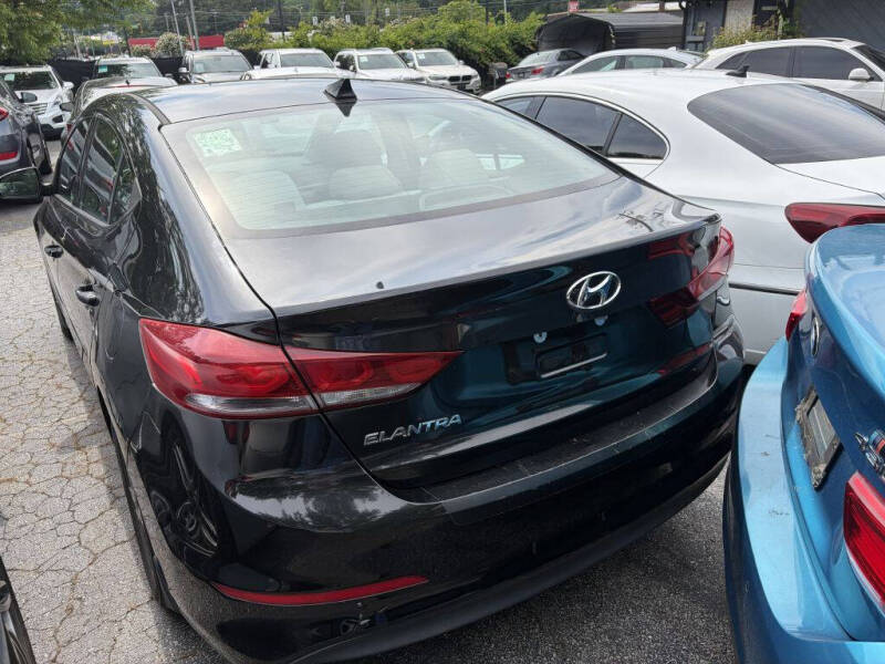 2018 Hyundai Elantra