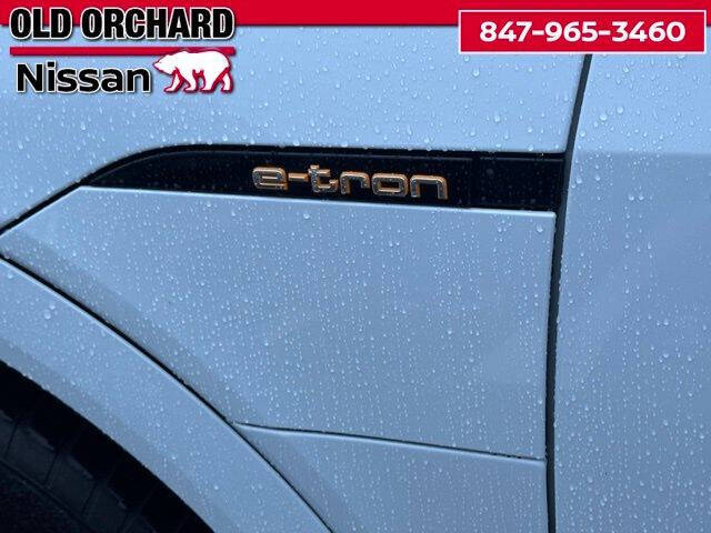 2019 Audi e-tron quattro Premium Plus