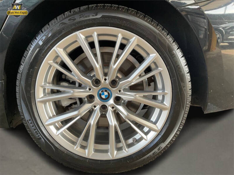 2023 BMW 3 Series 330e