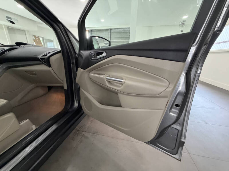 2013 Ford C-MAX Hybrid SE