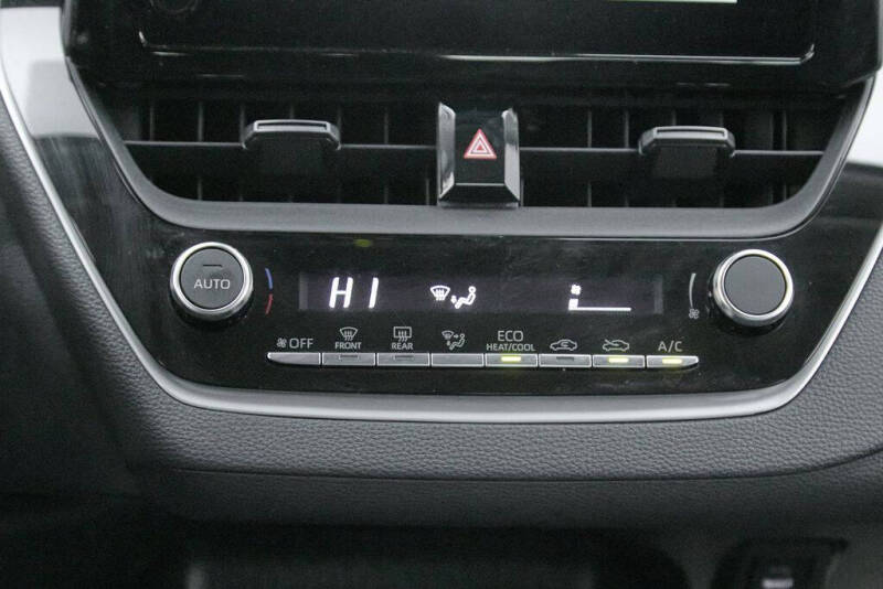 2025 Toyota Corolla Hybrid LE