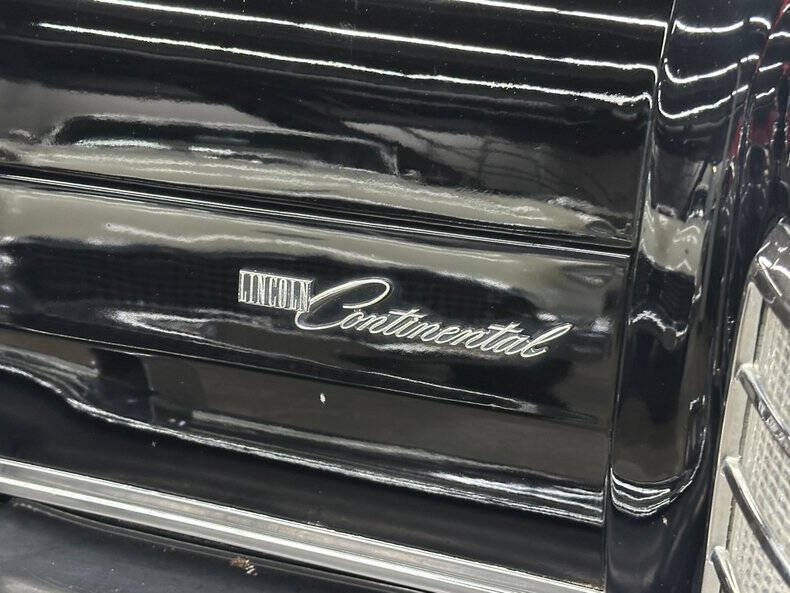 1976 Lincoln Continental