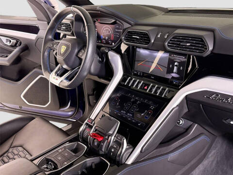 2020 Lamborghini Urus