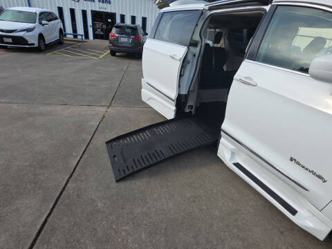 2020 Chrysler Pacifica Touring L