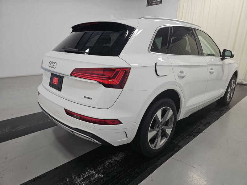 2023 Audi Q5 quattro Prestige 40 TFSI