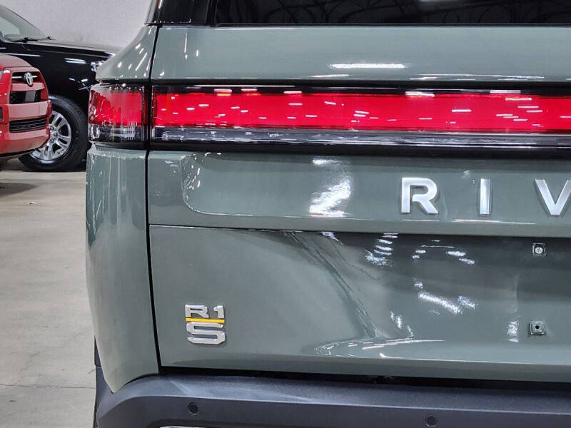2023 Rivian R1S Launch Edition
