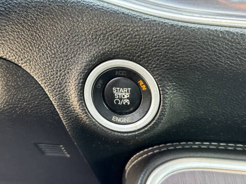 2015 Dodge Challenger SXT