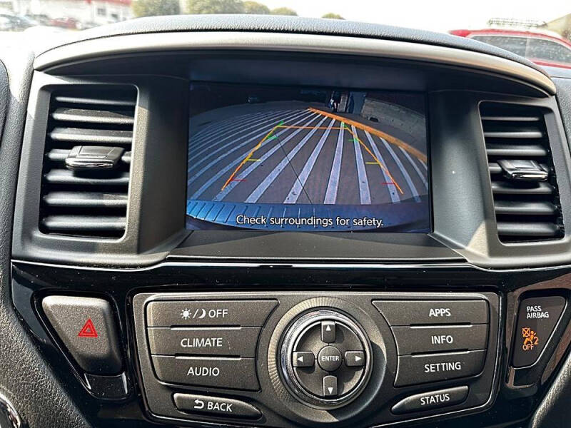 2017 Nissan Pathfinder S