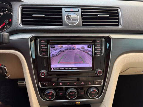 2017 Volkswagen Passat 1.8T R-Line