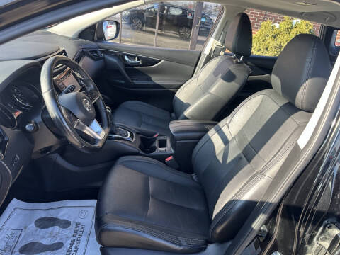 2017 Nissan Rogue Sport SL