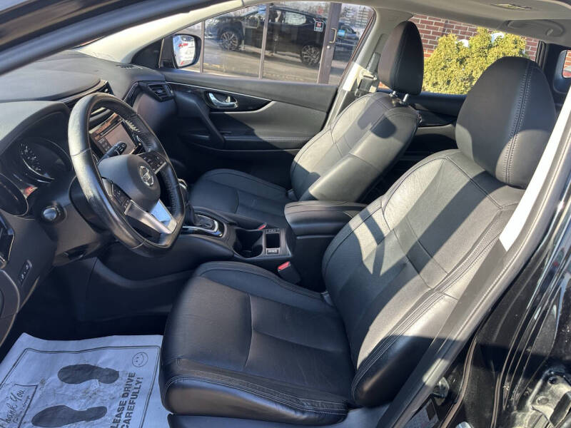 2017 Nissan Rogue Sport SL