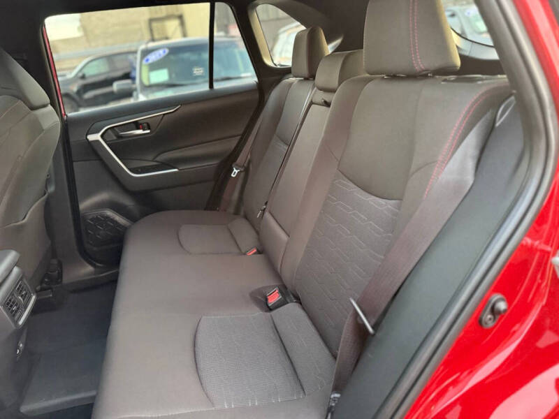 2024 Toyota RAV4 Prime SE