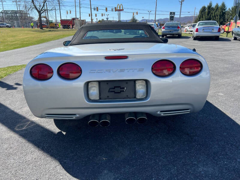 2003 Chevrolet Corvette