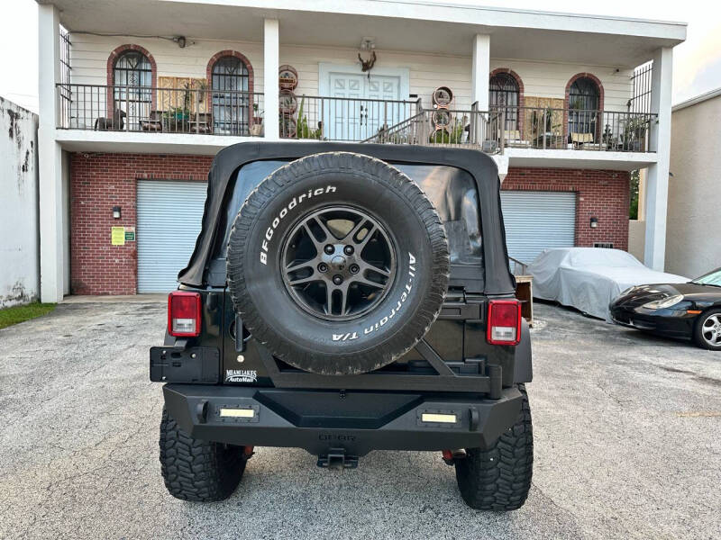 2012 Jeep Wrangler Unlimited Sport photo 12