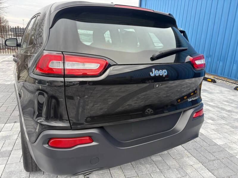 2014 Jeep Cherokee Sport