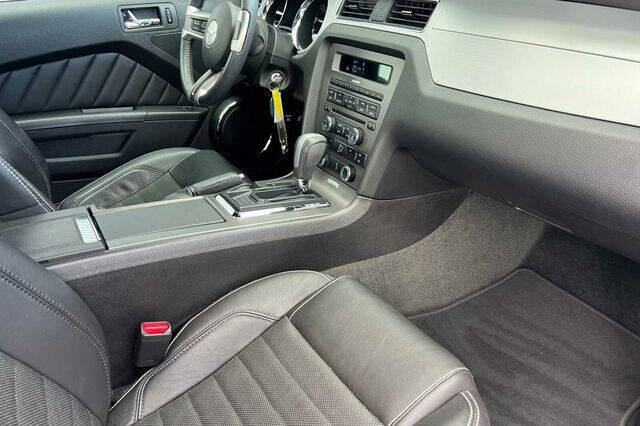 2014 Ford Mustang V6 Premium