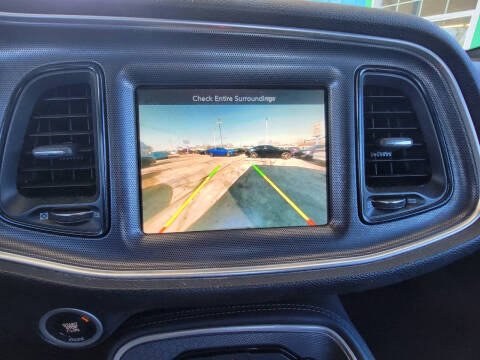 2016 Dodge Challenger SXT Plus