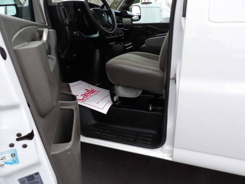 2022 Chevrolet Express 2500