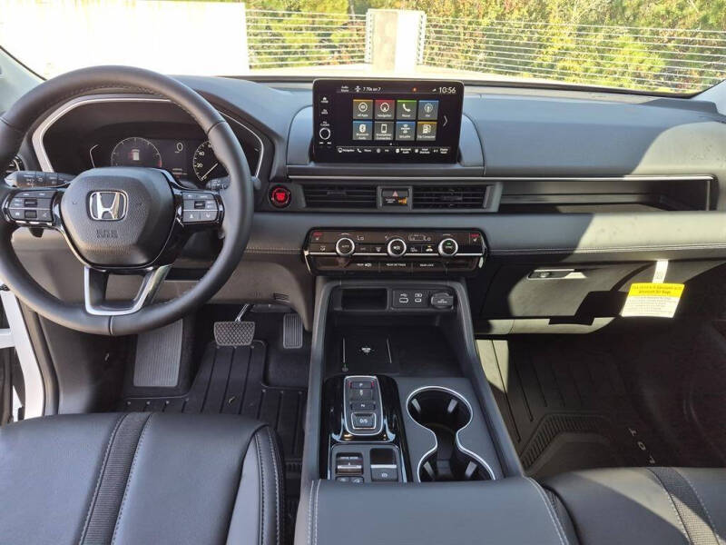 2025 Honda Pilot Touring