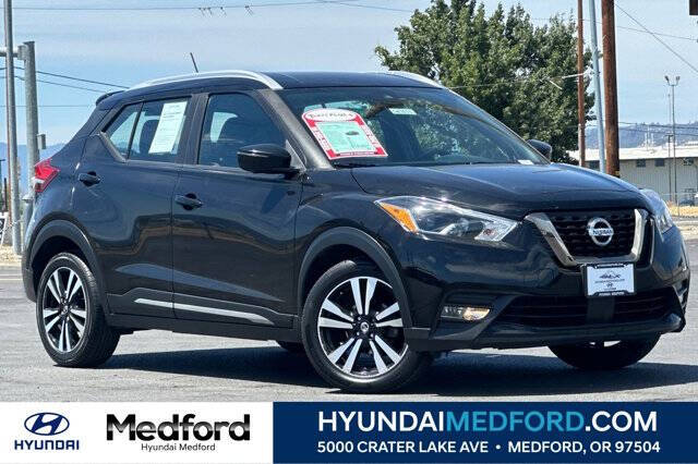 2020 Nissan Kicks SR