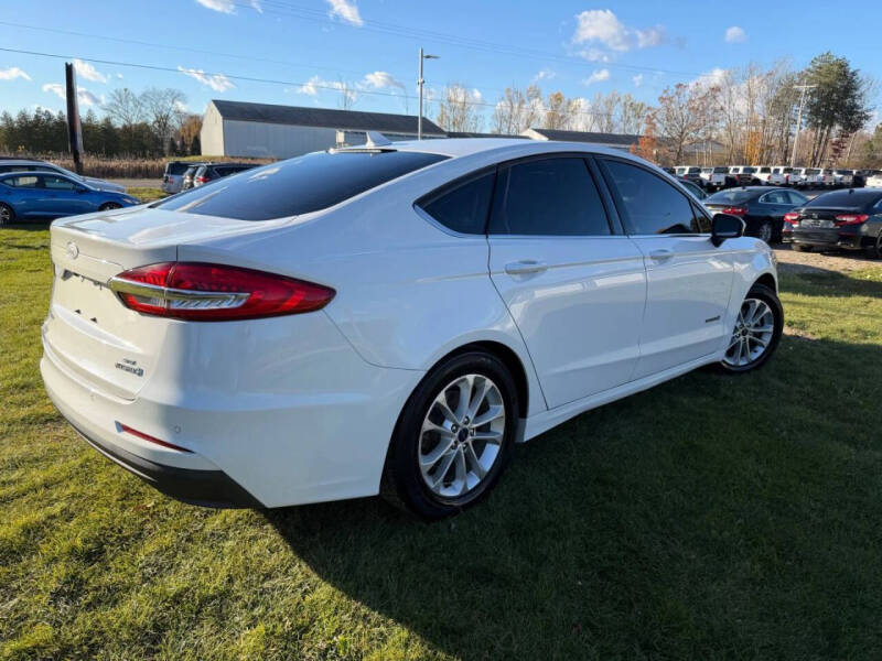 2019 Ford Fusion Hybrid SE