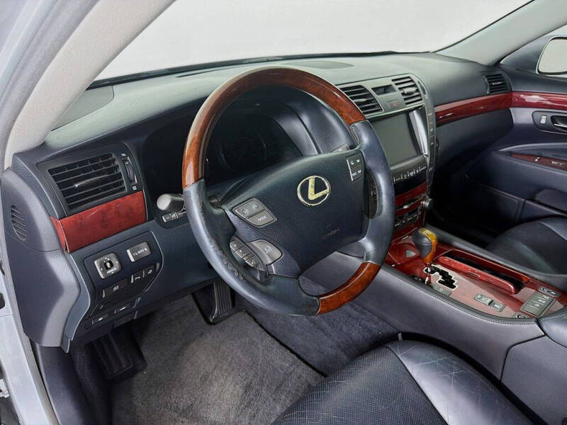 2008 Lexus LS 460