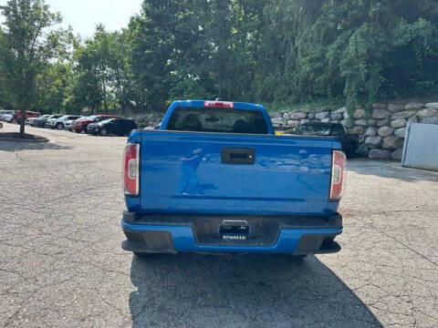 2022 GMC Canyon Elevation Standard