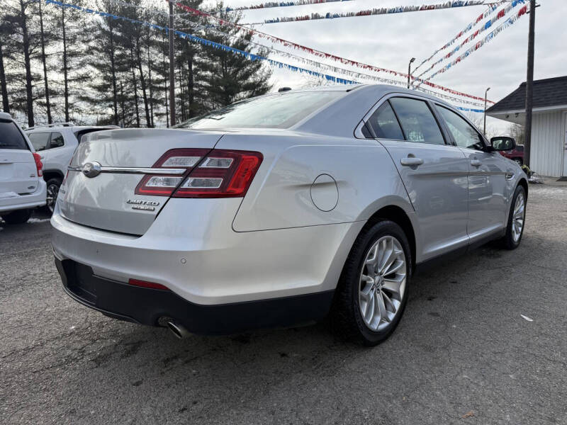 2017 Ford Taurus Limited