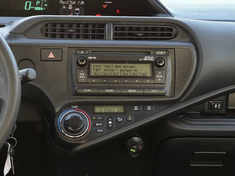 2013 Toyota Prius c One