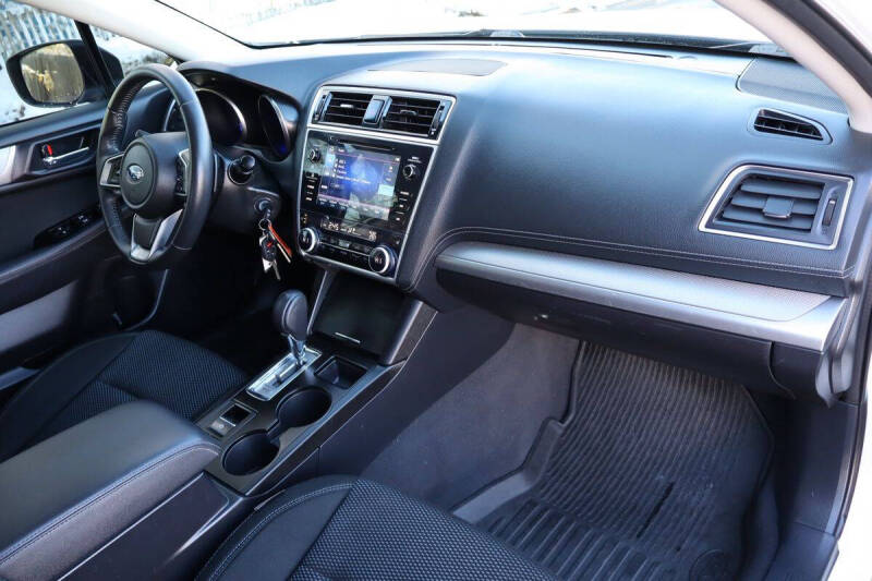 2019 Subaru Outback 2.5i Premium