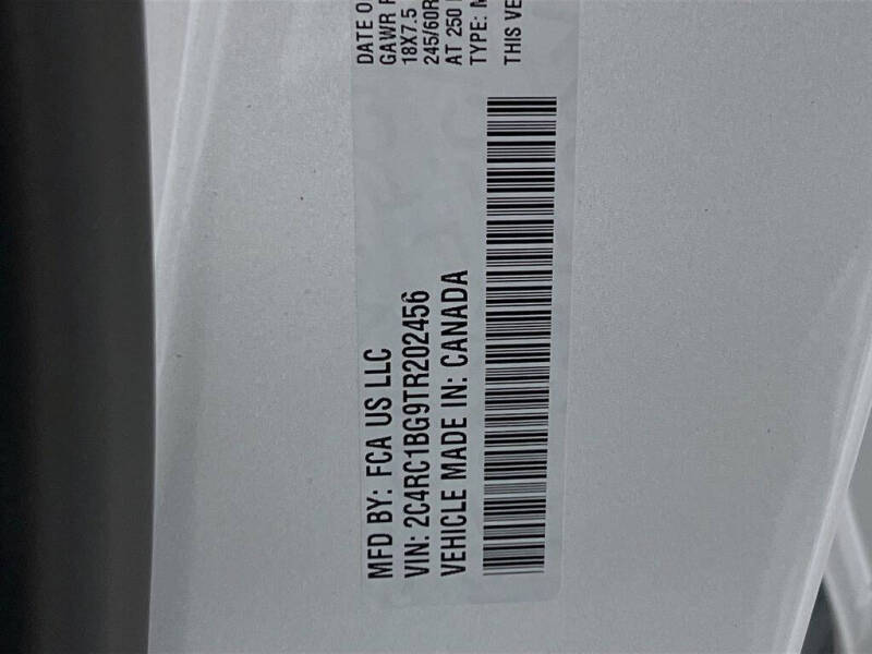 2026 Chrysler Pacifica Select