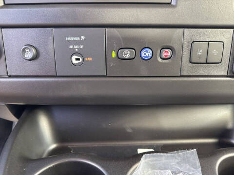 2025 Chevrolet Express 2500