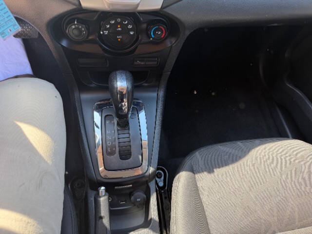 2013 Ford Fiesta SE