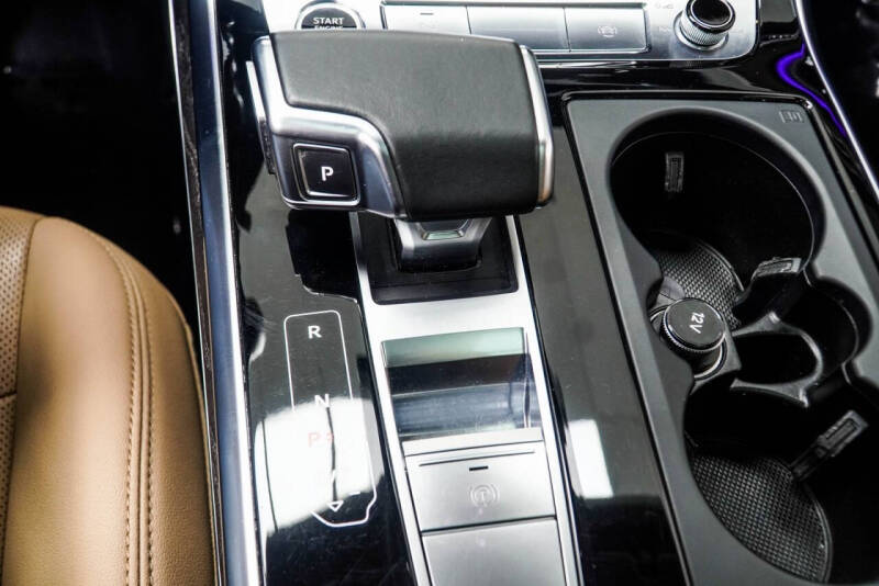 2021 Audi Q8 quattro Prestige 55 TFSI